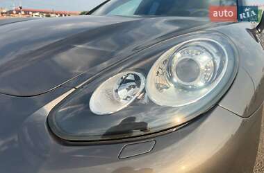 Фастбэк Porsche Panamera 2013 в 