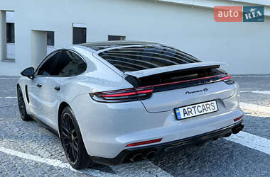 Фастбэк Porsche Panamera 2017 в 