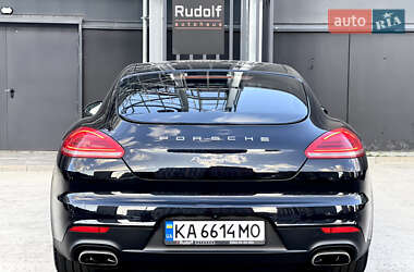 Фастбэк Porsche Panamera 2013 в 