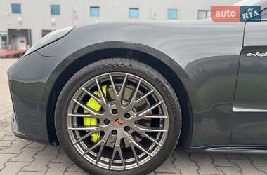 Фастбэк Porsche Panamera 2024 в 