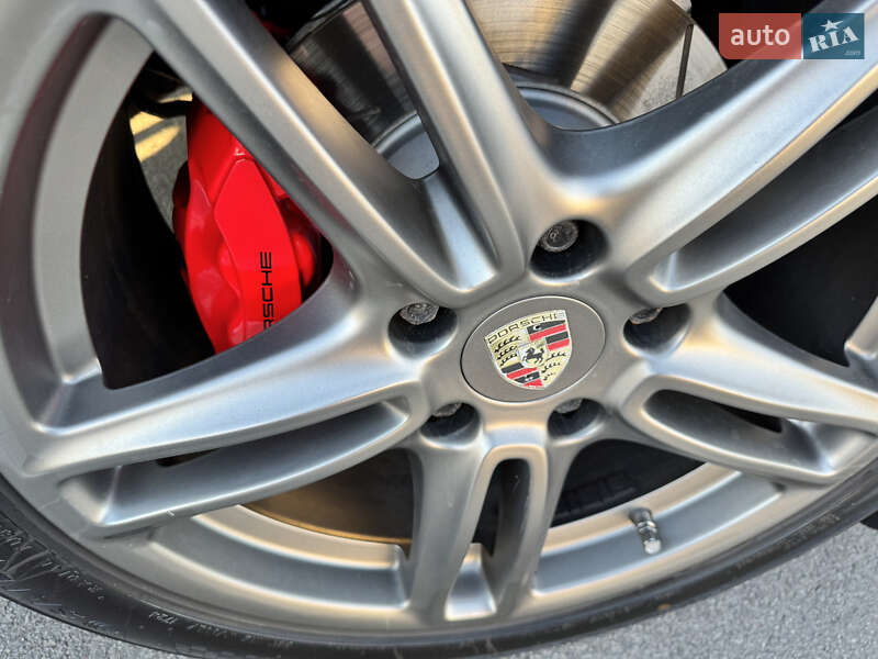 Фастбэк Porsche Panamera 2013 в Киеве