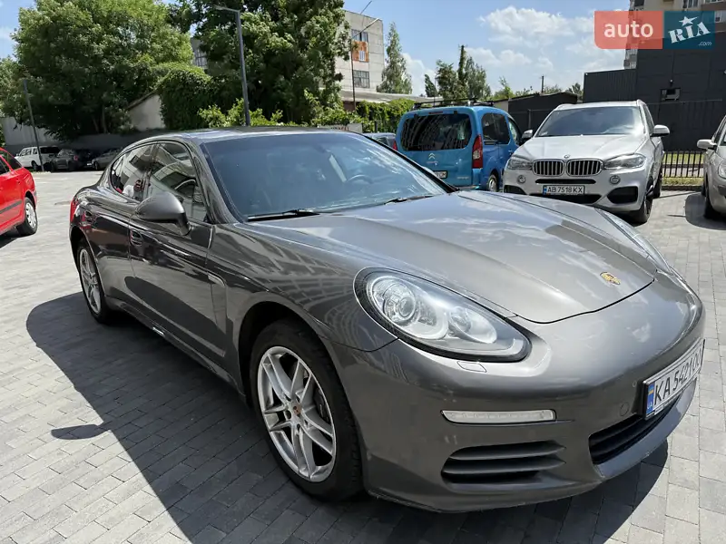 Porsche Panamera 2013