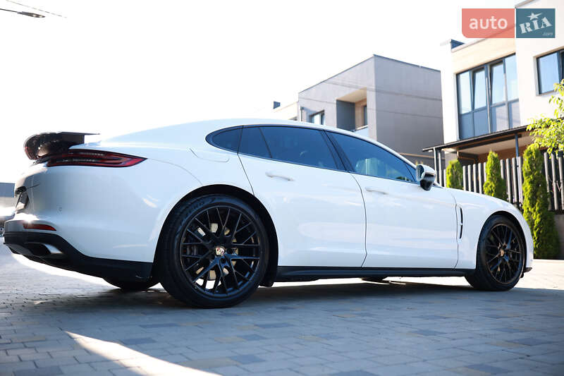 Фастбэк Porsche Panamera 2019 в Хмельницком фото 7 Фастбэк Porsche Panamera 2019 в Хмельницком