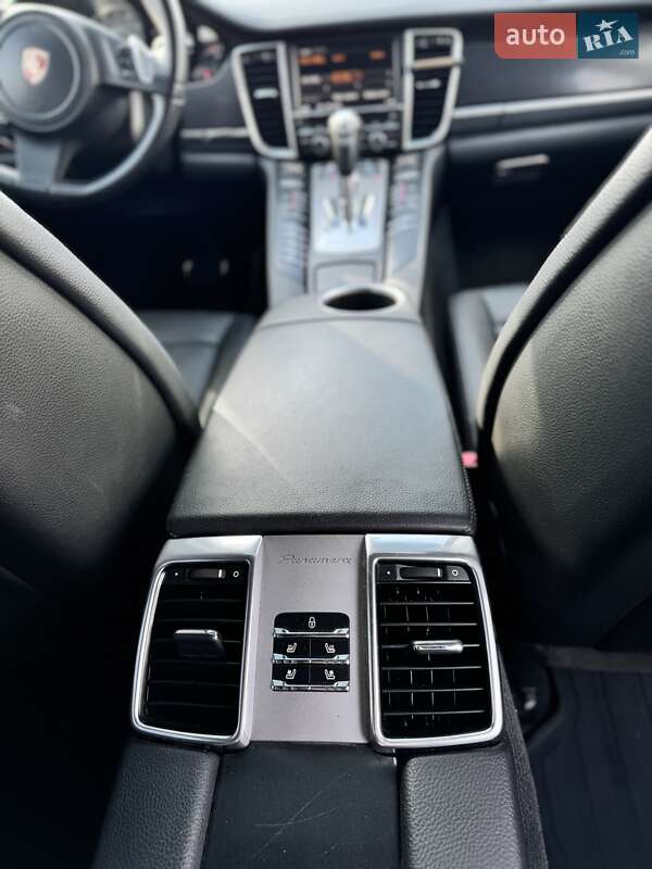 Фастбэк Porsche Panamera 2012 в Одессе фото 34 Фастбэк Porsche Panamera 2012 в Одессе