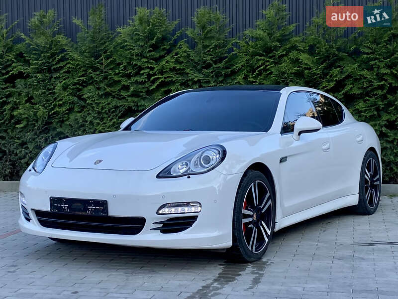 Фастбэк Porsche Panamera 2012 в Днепре
