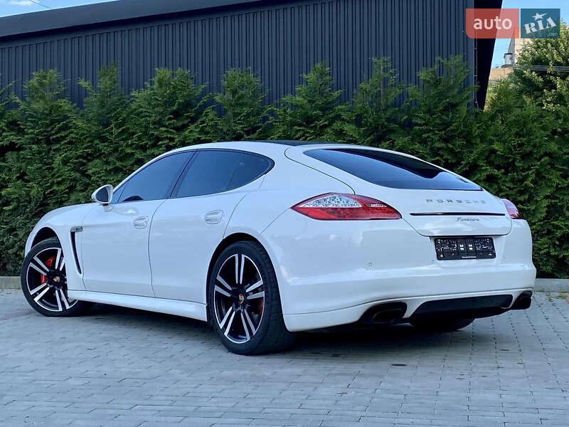 Фастбэк Porsche Panamera 2012 в Днепре