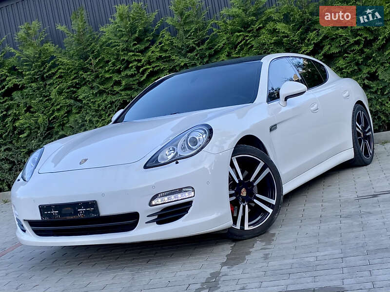 Porsche Panamera 2012