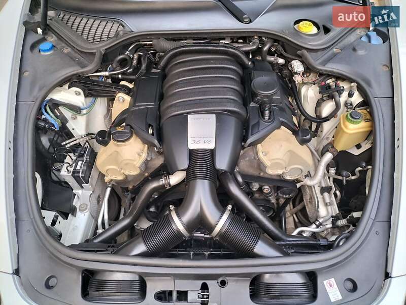 Фастбэк Porsche Panamera 2013 в Бершади