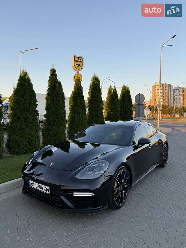 Porsche Panamera 2018