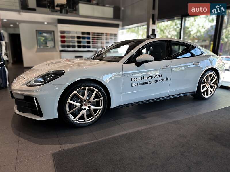 Фастбэк Porsche Panamera 2024 в Одессе