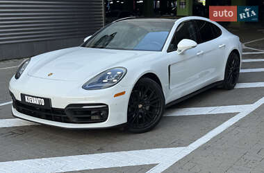 Фастбек Porsche Panamera 2023 в Києві