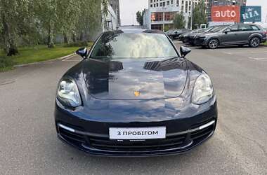 Фастбек Porsche Panamera 2018 в Києві