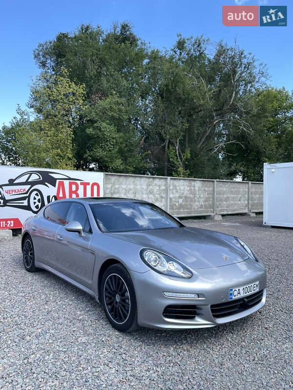 Фастбек Porsche Panamera 2013 в Черкасах фото 3 Фастбек Porsche Panamera 2013 в Черкасах