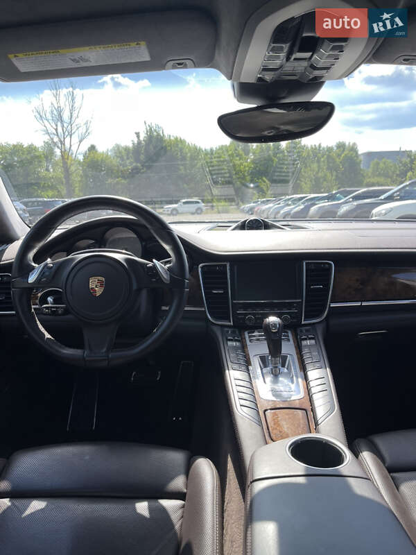 Фастбек Porsche Panamera 2013 в Черкасах фото 9 Фастбек Porsche Panamera 2013 в Черкасах