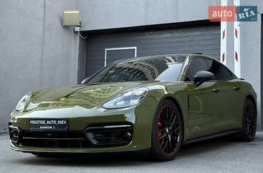 Фастбэк Porsche Panamera 2021 в 