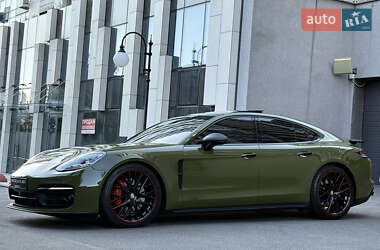 Фастбэк Porsche Panamera 2021 в 