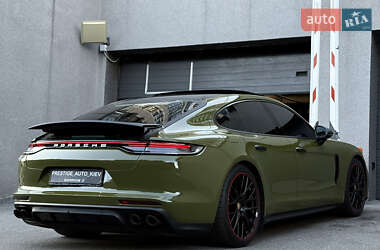 Фастбэк Porsche Panamera 2021 в 