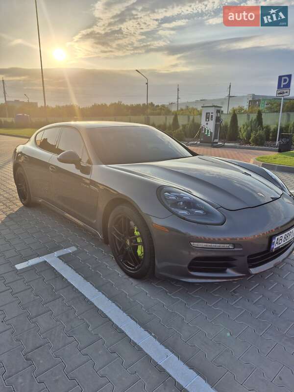 Porsche Panamera 2015