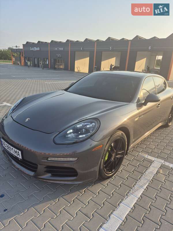 Фастбэк Porsche Panamera 2015 в Виннице фото 5 Фастбэк Porsche Panamera 2015 в Виннице
