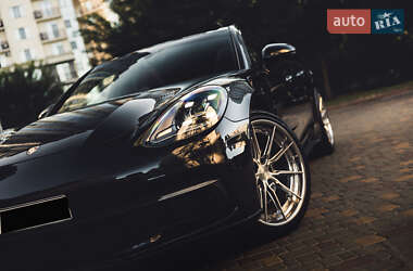Фастбэк Porsche Panamera 2017 в 