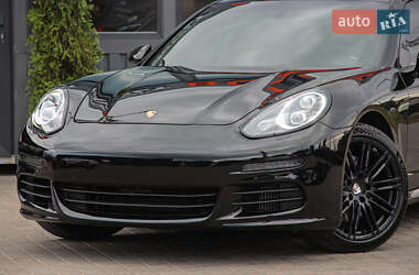 Фастбек Porsche Panamera 2014 в Одесі