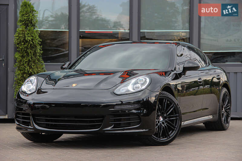 Фастбэк Porsche Panamera 2014 в Одессе