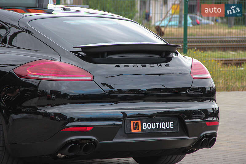 Фастбэк Porsche Panamera 2014 в Одессе