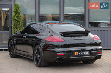 Фастбек Porsche Panamera 2014 в Одесі