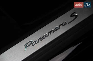 Фастбек Porsche Panamera 2014 в Одесі