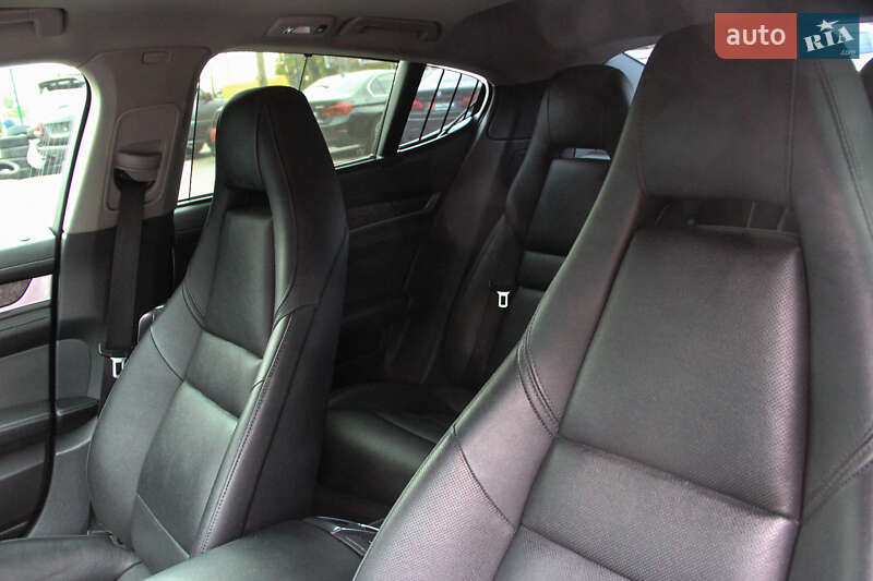 Фастбэк Porsche Panamera 2014 в Одессе