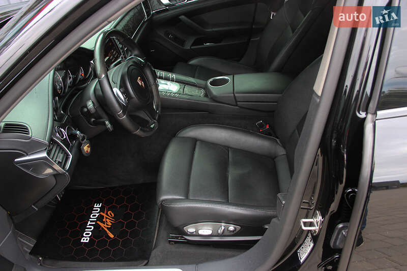 Фастбэк Porsche Panamera 2014 в Одессе