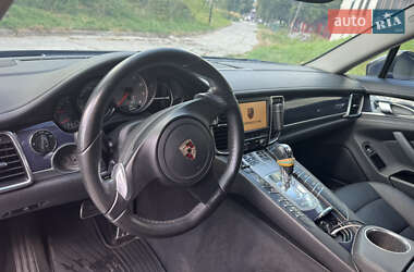 Фастбэк Porsche Panamera 2010 в 