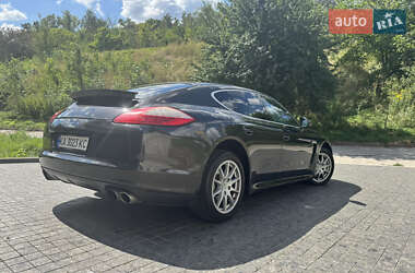 Фастбэк Porsche Panamera 2010 в 