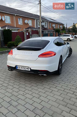 Фастбэк Porsche Panamera 2015 в 