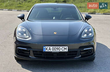 Фастбэк Porsche Panamera 2020 в 
