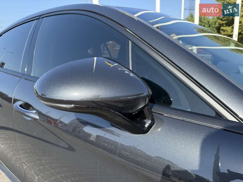 Фастбэк Porsche Panamera 2018 в Днепре