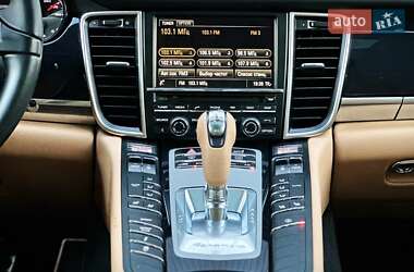 Фастбэк Porsche Panamera 2015 в 