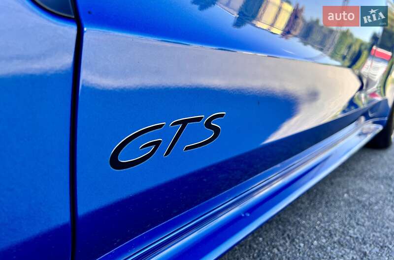 Фастбэк Porsche Panamera 2018 в Киеве