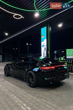 Универсал Porsche Panamera 2019 в Киеве