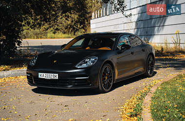 Фастбэк Porsche Panamera 2020 в 