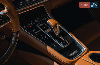 Фастбэк Porsche Panamera 2020 в 