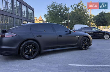 Фастбэк Porsche Panamera 2011 в 