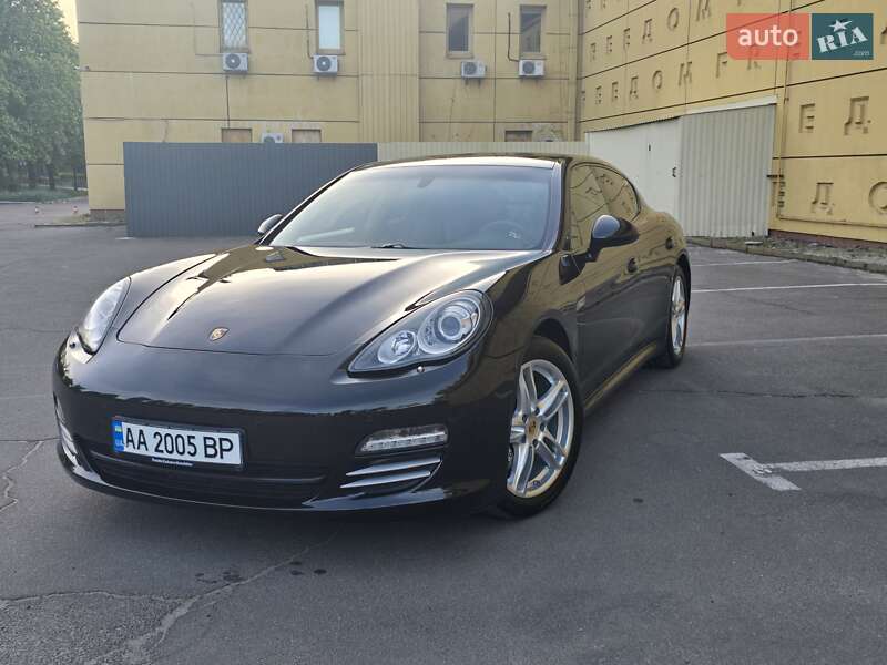Porsche Panamera 2011