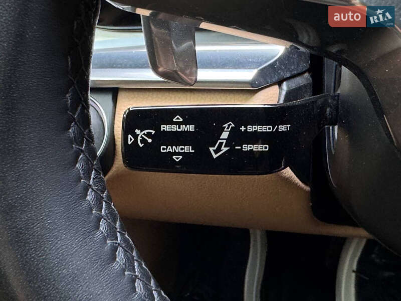 Фастбэк Porsche Panamera 2019 в Киеве фото 26 Фастбэк Porsche Panamera 2019 в Киеве