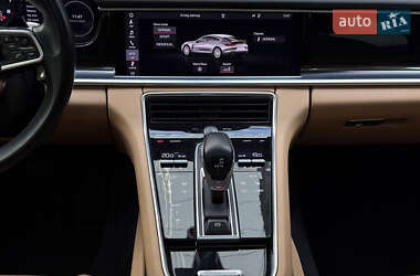 Фастбэк Porsche Panamera 2019 в 