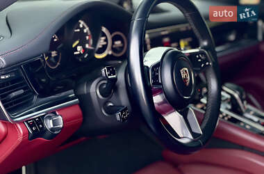 Фастбэк Porsche Panamera 2018 в 