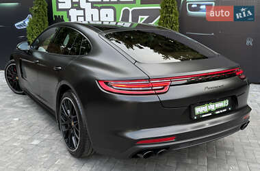 Фастбэк Porsche Panamera 2020 в 