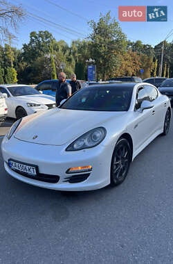 Фастбек Porsche Panamera 2009 в Києві