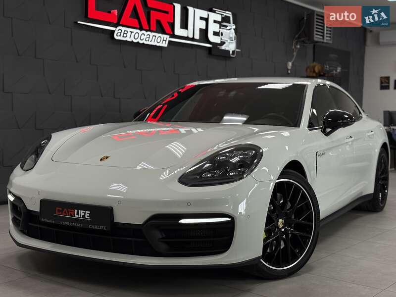 Porsche Panamera 2020
