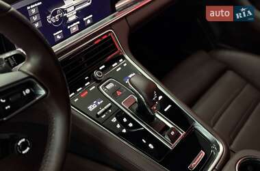 Фастбэк Porsche Panamera 2020 в 